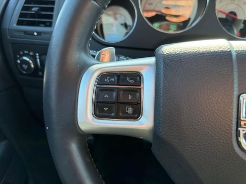 Used 2014 Dodge Challenger R/T image 22