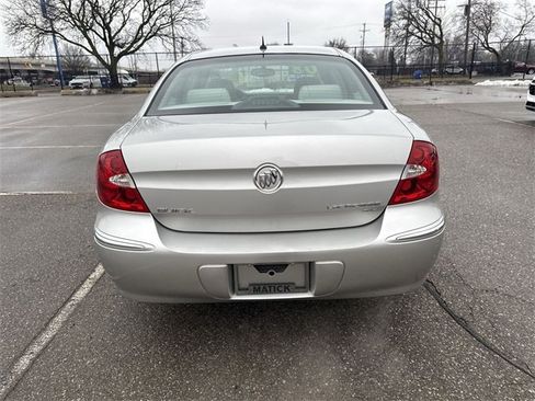 Used 2008 Buick LaCrosse CX image 3