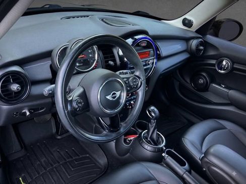 Used 2016 MINI Cooper 4-Door Hardtop FWD image 3