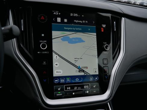 Used 2025 Subaru Outback Premium image 22