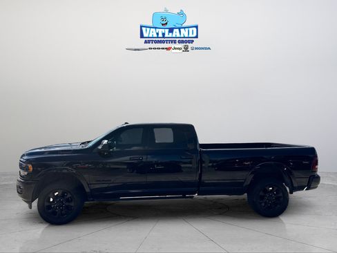 Used 2021 RAM 3500 Limited AWD/4WD image 2