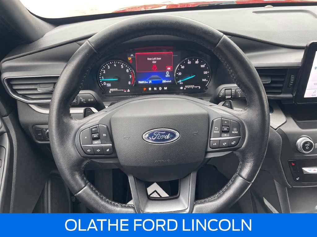 Certified 2020 Ford Explorer XLT w/ Equipment Group 202A AWD/4WD image 18