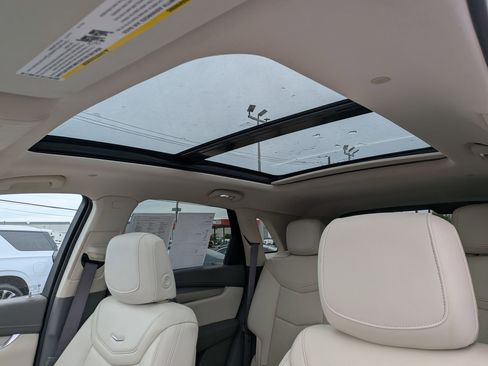 Certified 2020 Cadillac XT5 Premium Luxury AWD/4WD image 18