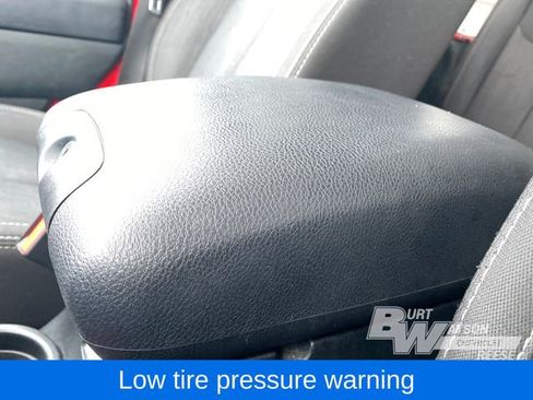 Used 2018 Jeep Wrangler Unlimited Sahara w/ Connectivity Group image 44