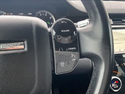 Used 2020 Land Rover Discovery Sport S image 19