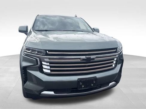 Used 2024 Chevrolet Suburban High Country w/ Advanced Technology Package AWD/4WD image 6