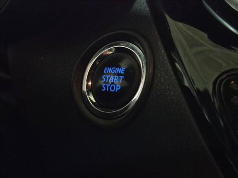 Used 2019 Toyota C-HR Limited FWD image 23