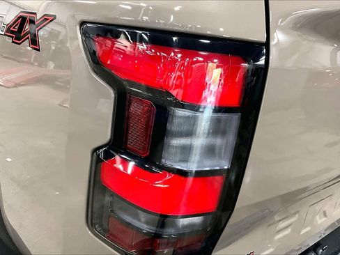 Used 2023 Nissan Frontier PRO-4X w/ Pro Convenience Package AWD/4WD image 26