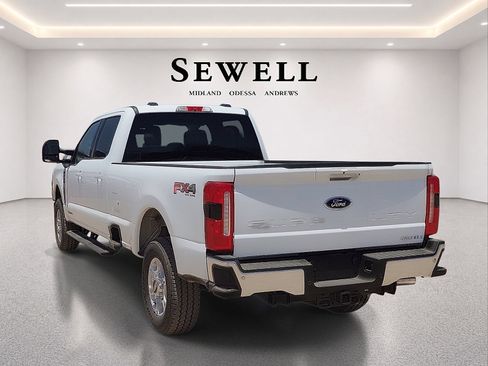 New 2026 Ford F250 XLT w/ XLT Premium Package AWD/4WD image 3