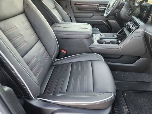 New 2026 GMC Sierra 2500 AT4X image 9