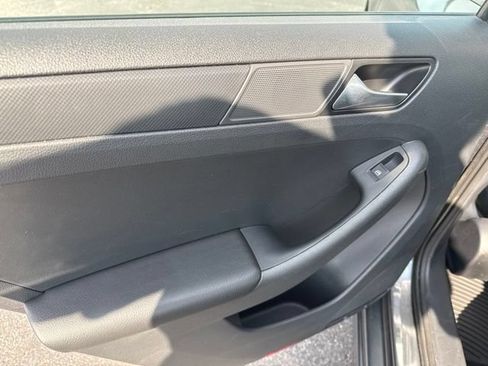 Used 2016 Volkswagen Jetta S FWD image 22
