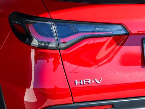 New 2025 Honda HR-V Sport image 8