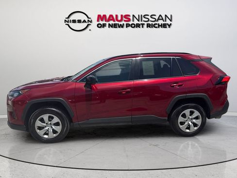 Used 2021 Toyota RAV4 LE AWD/4WD image 8