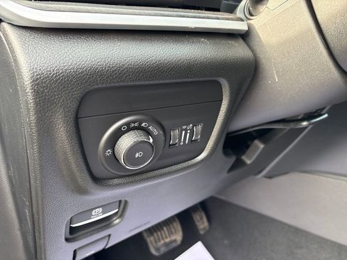 New 2026 Jeep Grand Cherokee Limited w/ Limited Altitude Package image 17