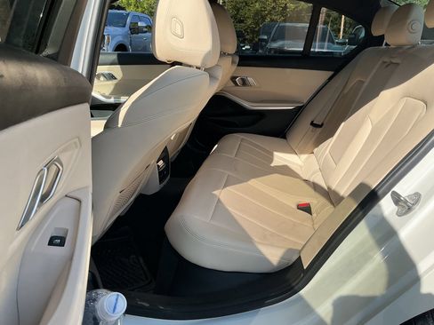 Used 2019 BMW 330i xDrive Sedan w/ Convenience Package AWD/4WD image 7