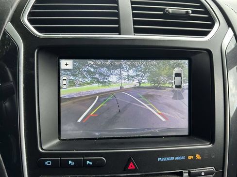 Used 2017 Ford Explorer Platinum AWD/4WD image 15