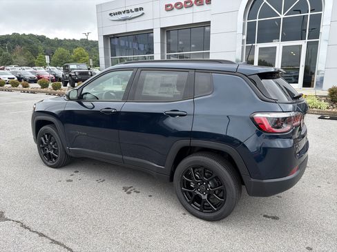 New 2026 Jeep Compass Latitude AWD/4WD image 14