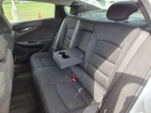 Used 2024 Chevrolet Malibu LT FWD image 23
