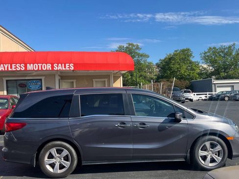 Used 2018 Honda Odyssey EX image 6