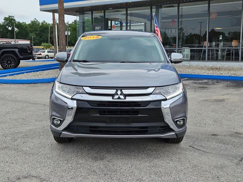 Used 2018 Mitsubishi Outlander SE FWD image 3