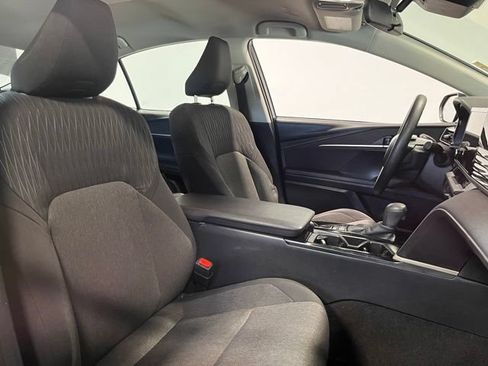Used 2025 Toyota Camry LE FWD image 10