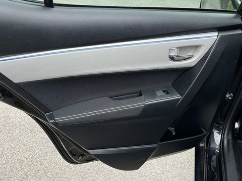 Used 2016 Toyota Corolla LE image 17