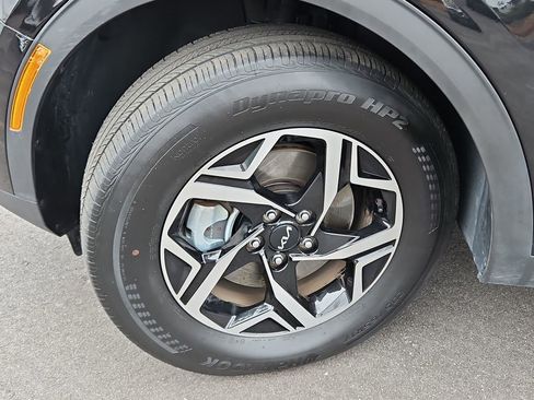 Used 2024 Kia Sportage LX image 31