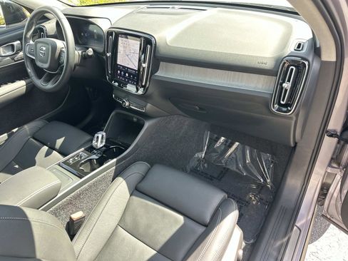 Certified 2026 Volvo XC40 B5 Ultra w/ Climate Package image 26