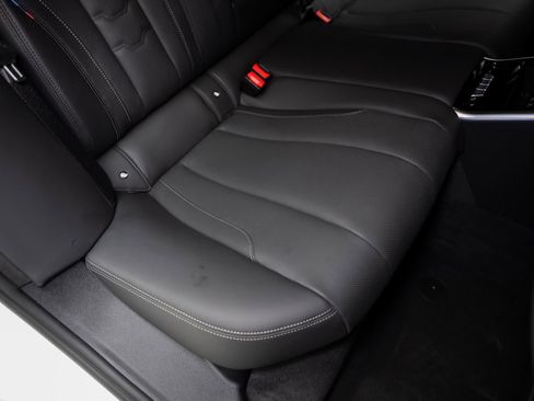 Used 2025 BMW M850i xDrive AWD/4WD image 68