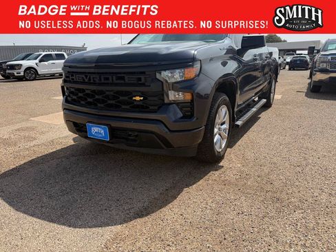 Used 2023 Chevrolet Silverado 1500 Custom RWD image 9