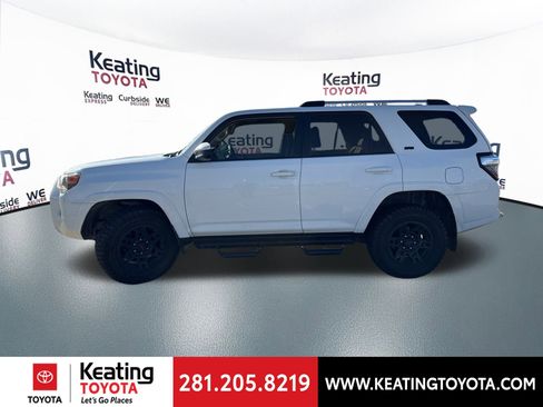 Used 2023 Toyota 4Runner SR5 image 6