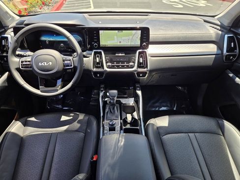 Used 2023 Kia Sorento SX AWD/4WD image 14