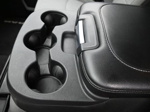 Used 2024 RAM 3500 Big Horn image 24