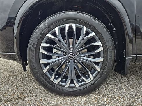 Used 2024 Nissan Rogue Platinum image 26