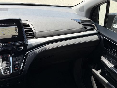 Used 2023 Honda Odyssey Touring image 19