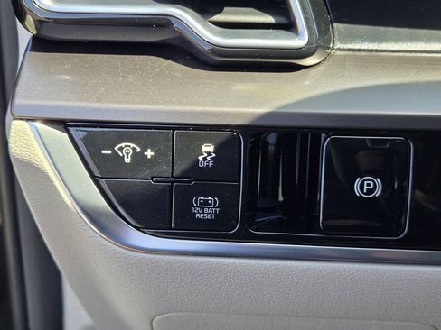 Used 2023 Kia Sportage EX AWD/4WD image 25
