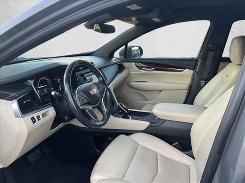Used 2018 Cadillac XT5 Premium Luxury w/ LPO, Wheel Lock Package image 9