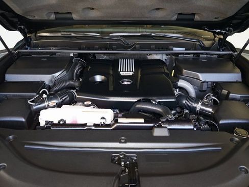 Used 2026 Lexus LX 600 4WD w/ Luxury Package image 37