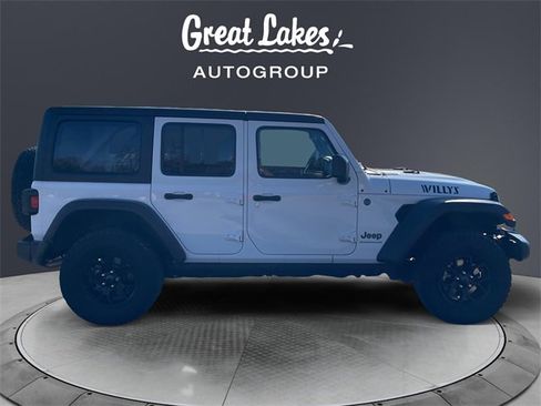 Used 2024 Jeep Wrangler Unlimited image 6