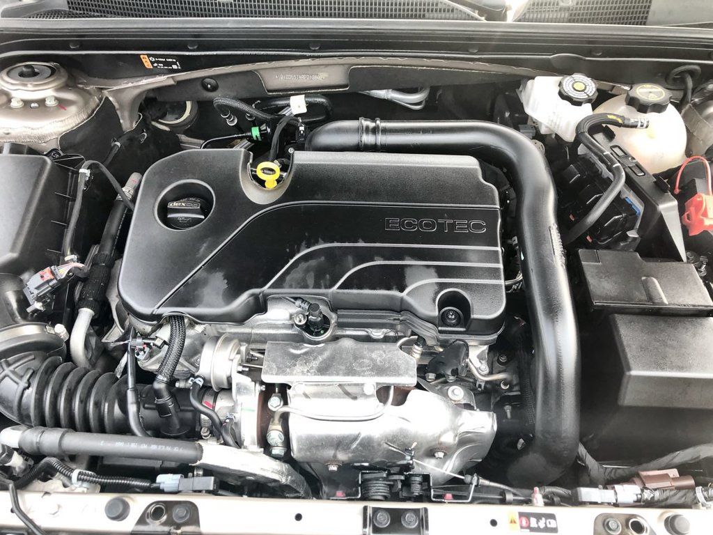 Used 2024 Chevrolet Malibu LT FWD image 24