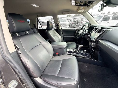 Used 2023 Toyota 4Runner TRD Off-Road Premium image 32