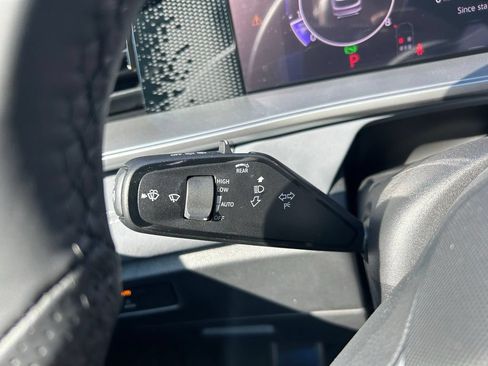 New 2026 Volkswagen Tiguan SE R-Line AWD/4WD image 22