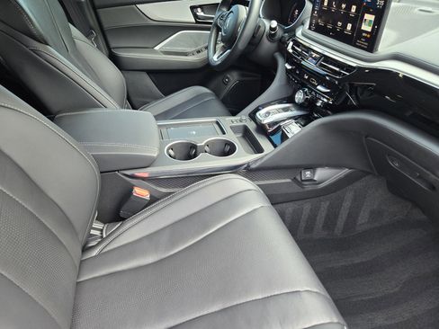 Certified 2025 Acura MDX w/ Technology Package image 15