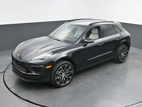New 2026 Porsche Macan AWD/4WD image 24