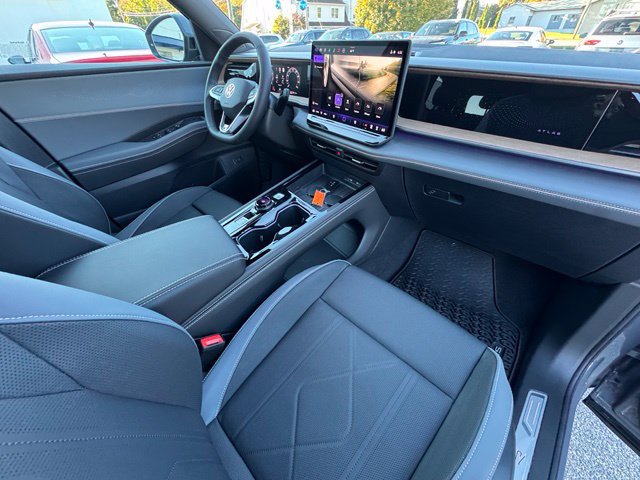 New 2027 Volkswagen Atlas SEL R-Line AWD/4WD image 32