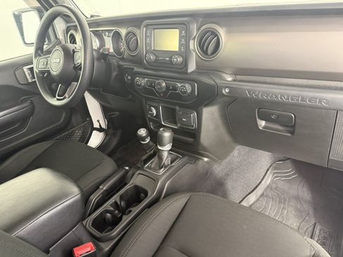 Used 2020 Jeep Wrangler Unlimited Sport AWD/4WD image 11