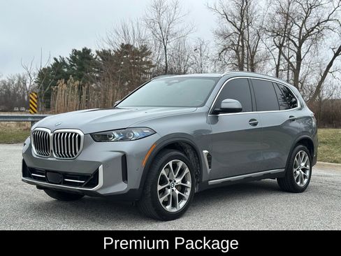 Certified 2024 BMW X5 xDrive40i w/ Premium Package AWD/4WD image 5