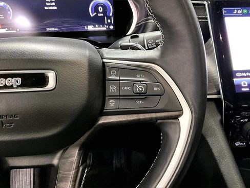 Used 2021 Jeep Grand Cherokee L Limited image 18