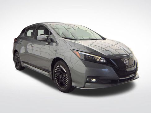 Used 2024 Nissan Leaf SV Plus FWD image 3
