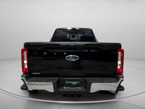 Used 2025 Ford F350 XLT w/ FX4 Off-Road Package image 4